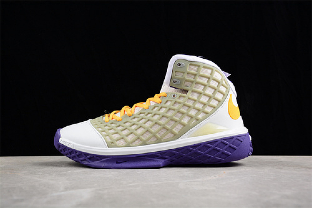 Nike [318090-072]-[ZOOM KOBE 3 LAKERS MTLLC SLVR/CNYN GLD-VRSTY PRPL]-[MAN:40-46] - Image 3