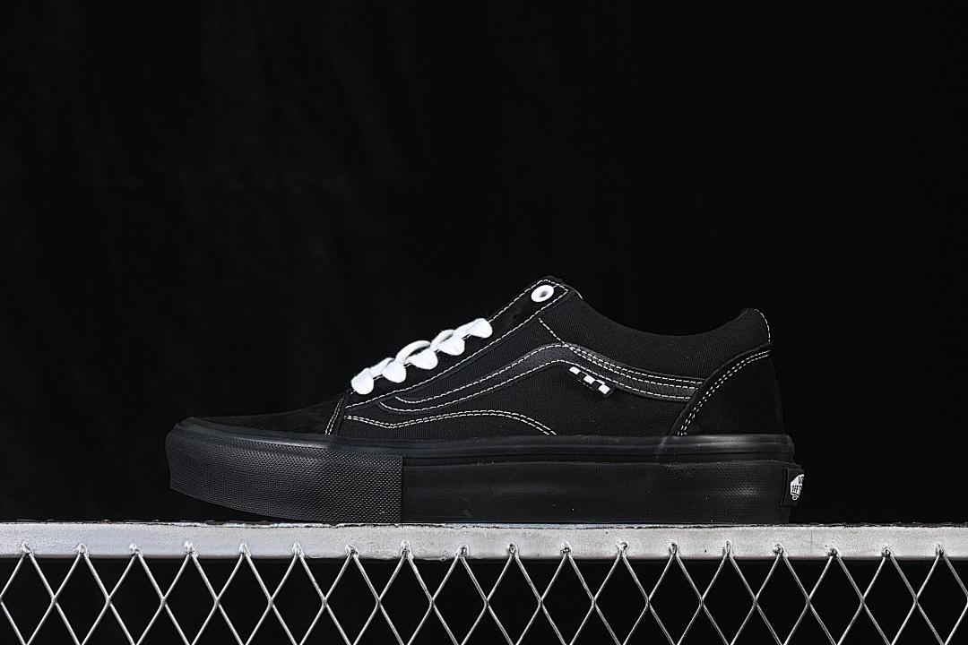 LOW-TOP CASUAL SKATE SHOES BLACK/BLACK/BLACK · VN0A5FCBBLK, photo 1