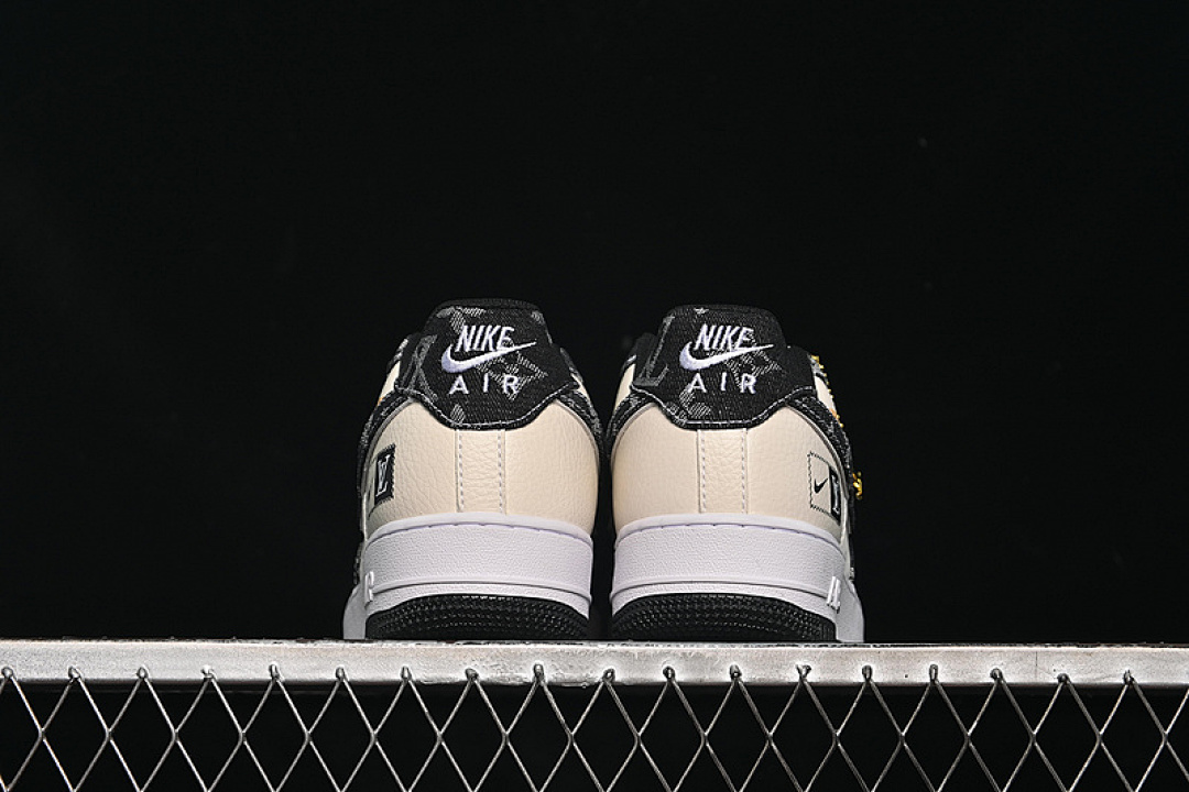 Nike [CW2288-111]-[AIR FORCE 1 07 LOW WHITE/GREY/BLACK]-[WOMAN:36-39]-[MAN:40-45] - Image 14