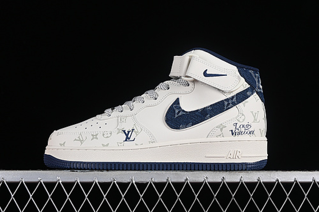 Nike Nike AIR FORCE 1 07 MID L*V WHITE/GREY/BLUE · DV9988-400, photo 1