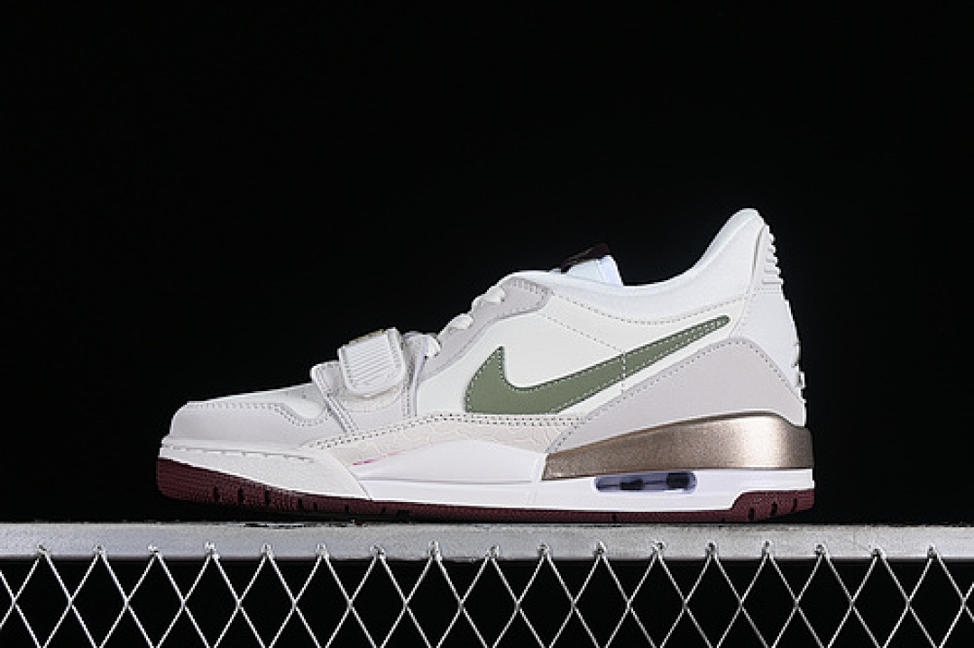 Jordan [HF0745-131]-[AIR JORDAN LEGACY 312 YEAR OF THE DRAGON SAIL/SAIL/METALLIC GOLD GRAIN/OIL (GREEN]), photo 1