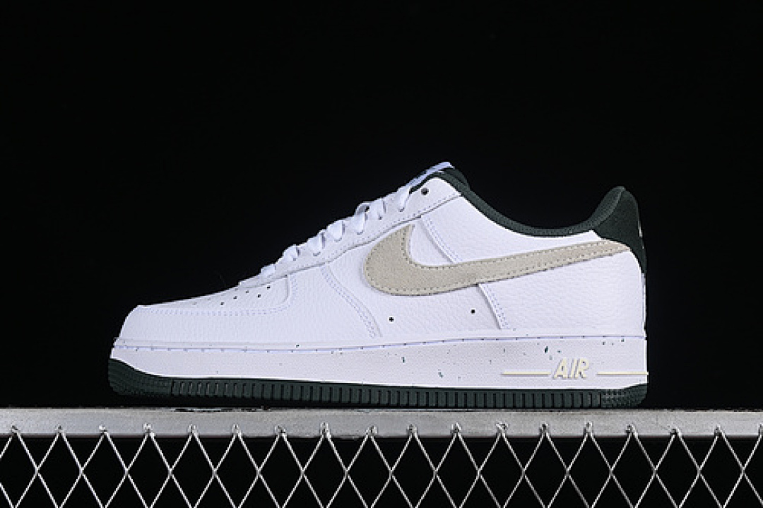 Nike [HF1939-100]-[AIR FORCE 1 07 LOW WHITE/SEA GLASS/VINTAGE GREEN]-[WOMAN:36-39]-[MAN:40-45], photo 1