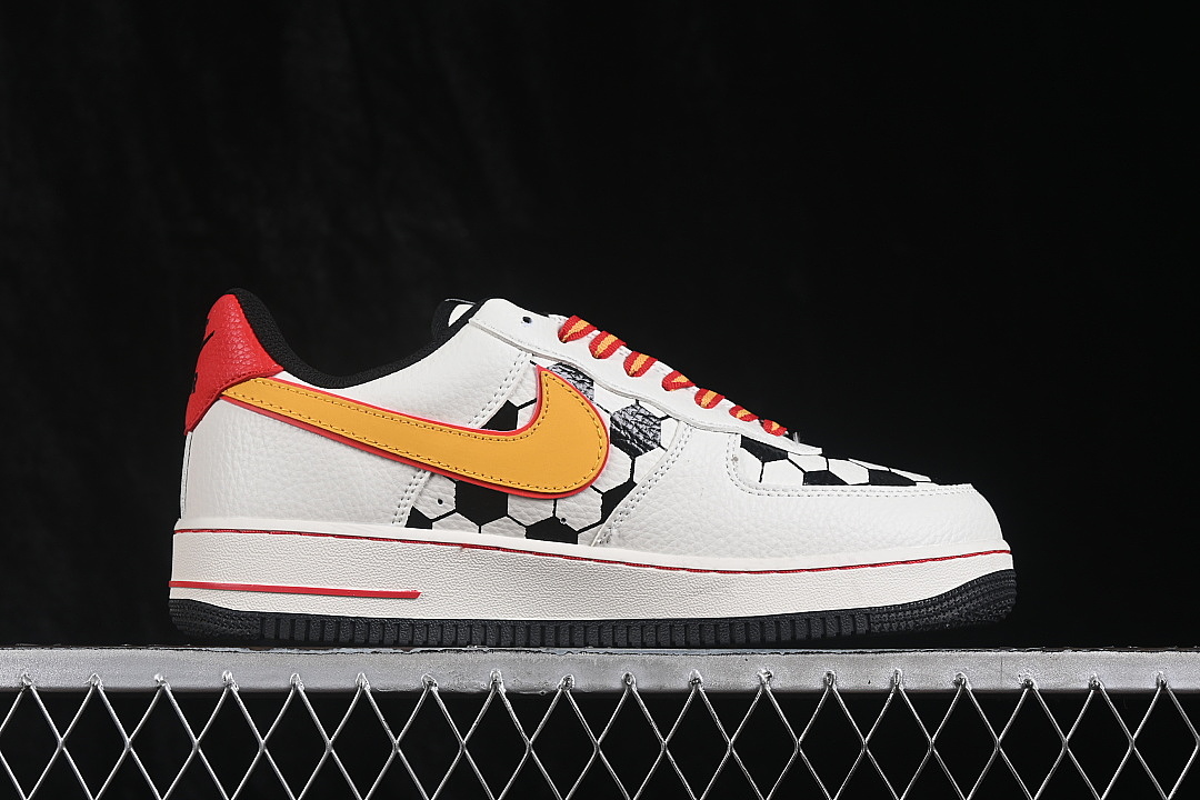 Nike [NH0601-548]-[AIR FORCE 1 07 LOW CASUAL SNEAKERS WHITE/BLACK/RED]-[WOMAN:36-39]-[MAN:40-45] - Image 16