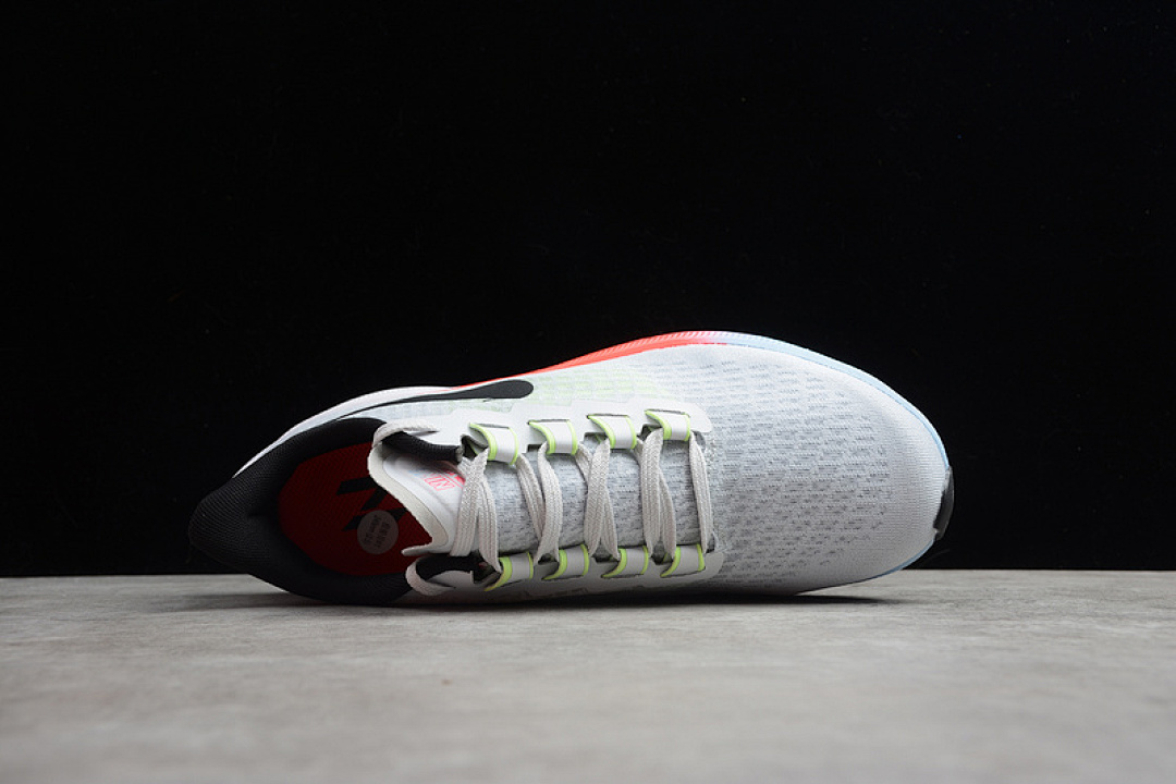 Nike [CZ9308-001]-[AIR ZOOM PEGASUS 37 PURE PLATINUM/LASER CRIMSON-PSYCHIC BLUE-BLACK] - Image 14