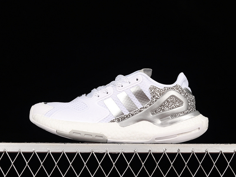 DAY JOGGER 2020 BOOST SHOES CLOUD WHITE/CLOUD WHITE/SILVER · FX6163, photo 1