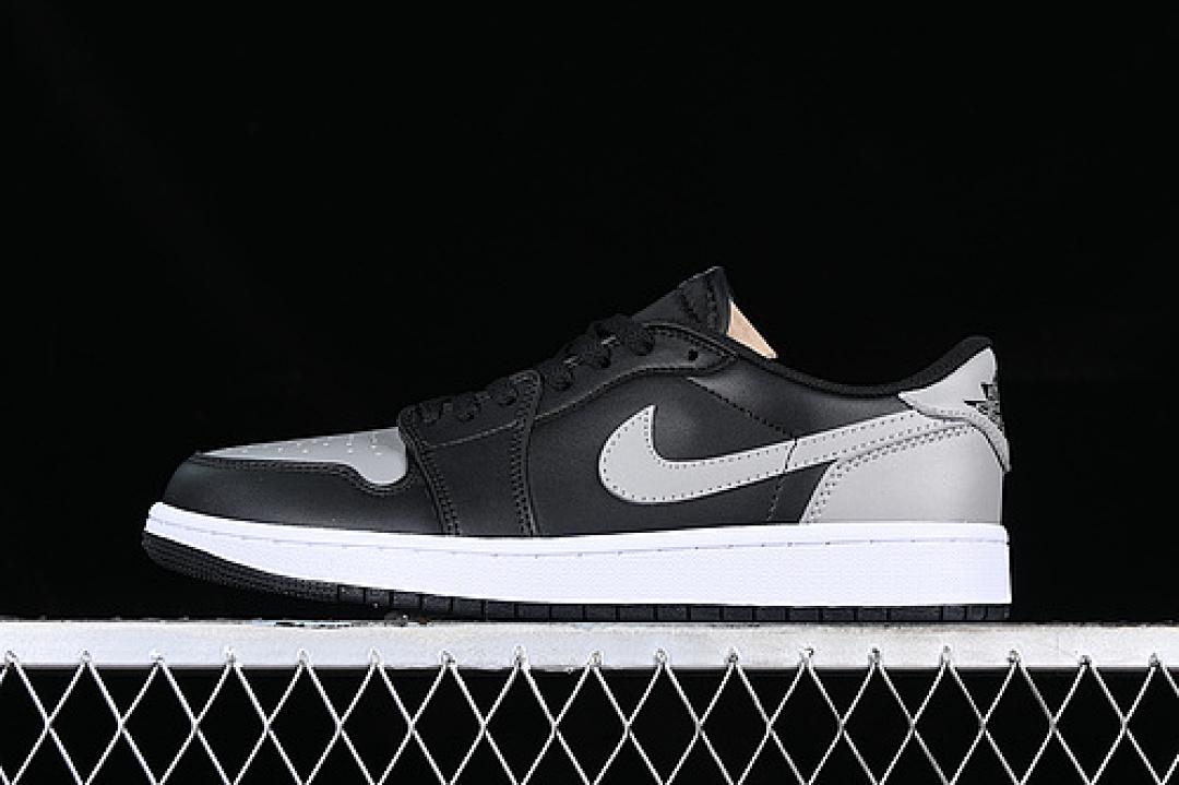 Jordan [CZ0790-003]-[AIR JORDAN 1 LOW OG WHITE/GREY/BLACK]-[WOMAN:35.5-39]-[MAN:40-47.5], photo 1