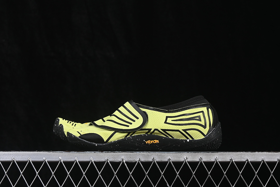 Unbranded [25M8814]-[GROUNDSPLAY QUICK DRYING FIVE FINGER SHOES GREEN/GREEN]-[WOMAN:36-39]-[MAN:40-47], photo 1