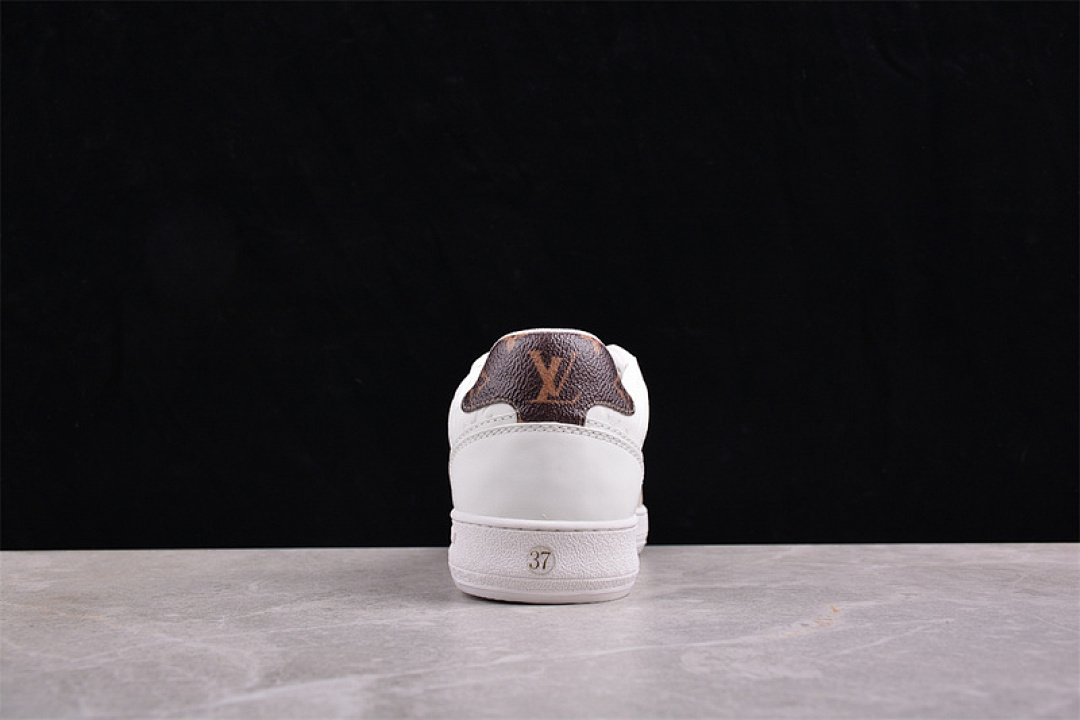 Louis Vuitton [L*V TRAINER STADIUM WHITE/GREY]-[WOMAN:35-39]-[MAN:40-45] - Image 10