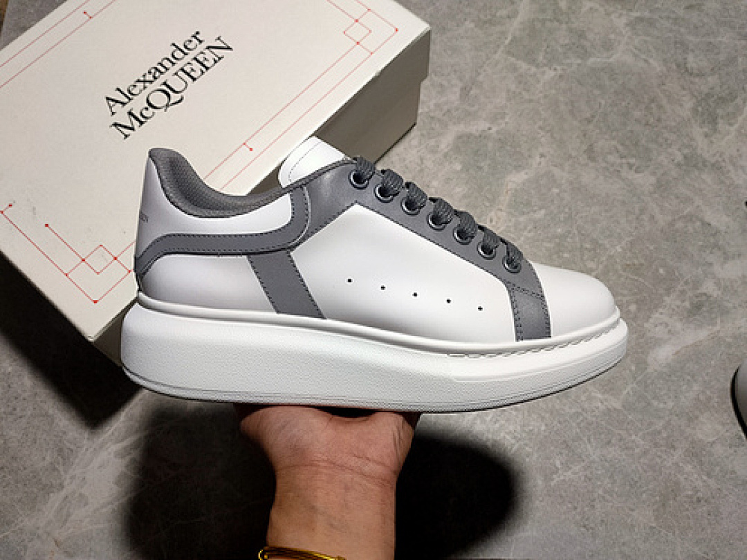 Alexander McQueen Alexander McQueen [ SOLE LEATHER SNEAKERS WHITE/WHITE/GREY]-[WOMAN:35-39]-[MAN:40-45], photo 1
