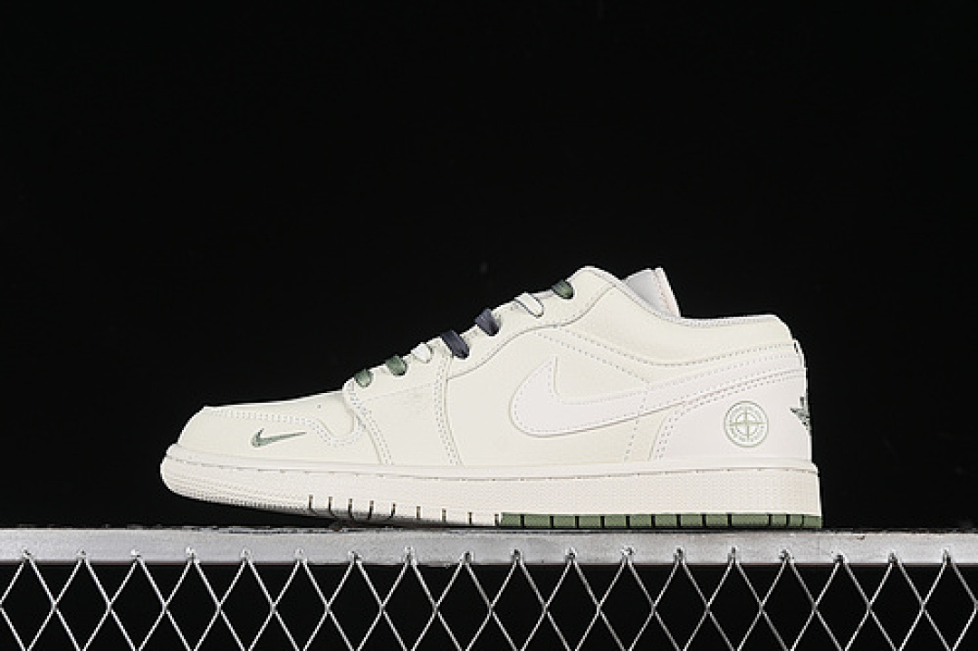 Jordan [DC2024-029]-[AIR JORDAN 1 LOW OFF WHITE/GREEN]-[WOMAN:36-39]-[MAN:40-45], photo 1