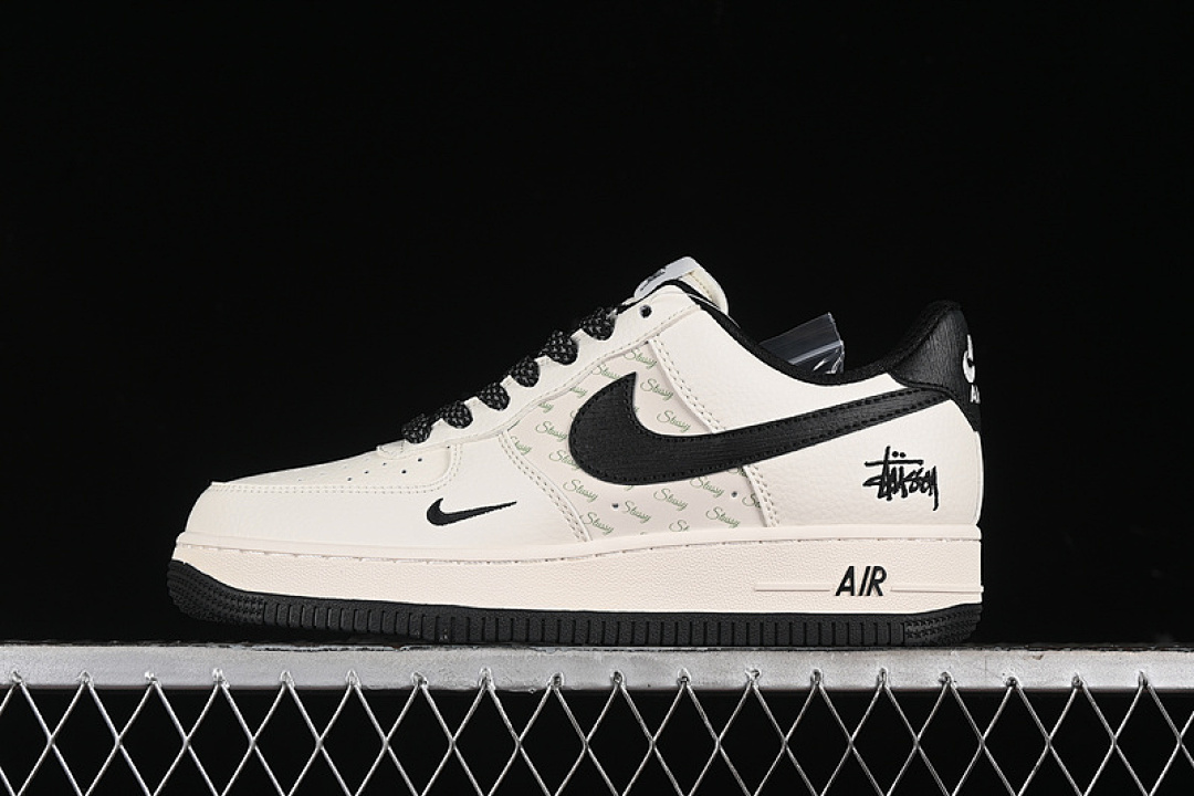 Nike [XZ3328-001]-[AIR FORCE 1 07 LOW OFF WHITE/BLACK]-[WOMAN:36-39]-[MAN:40-45], photo 1