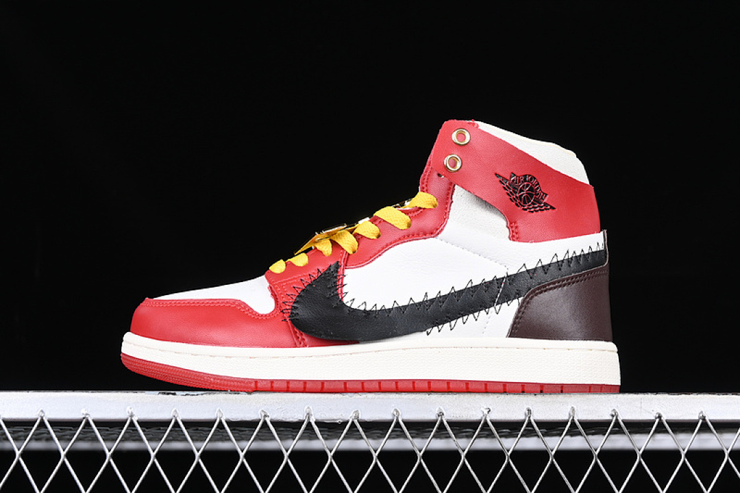Jordan TEYANA TAYLOR X WMNS AIR Jordan 1 HIGH ZOOM COMFORT 2 GYM RED/BLACK/WHITE · FJ0604-601, photo 1
