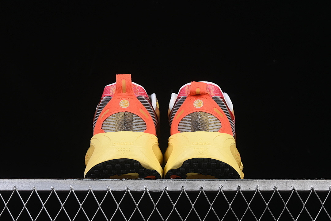Nike [IH3576-999]-[AIR ZOOM VOMERO 18 CASUAL RUNNING SHOES RED/YELLOW]-[WOMAN:36-39]-[MAN:40-46] - Image 13