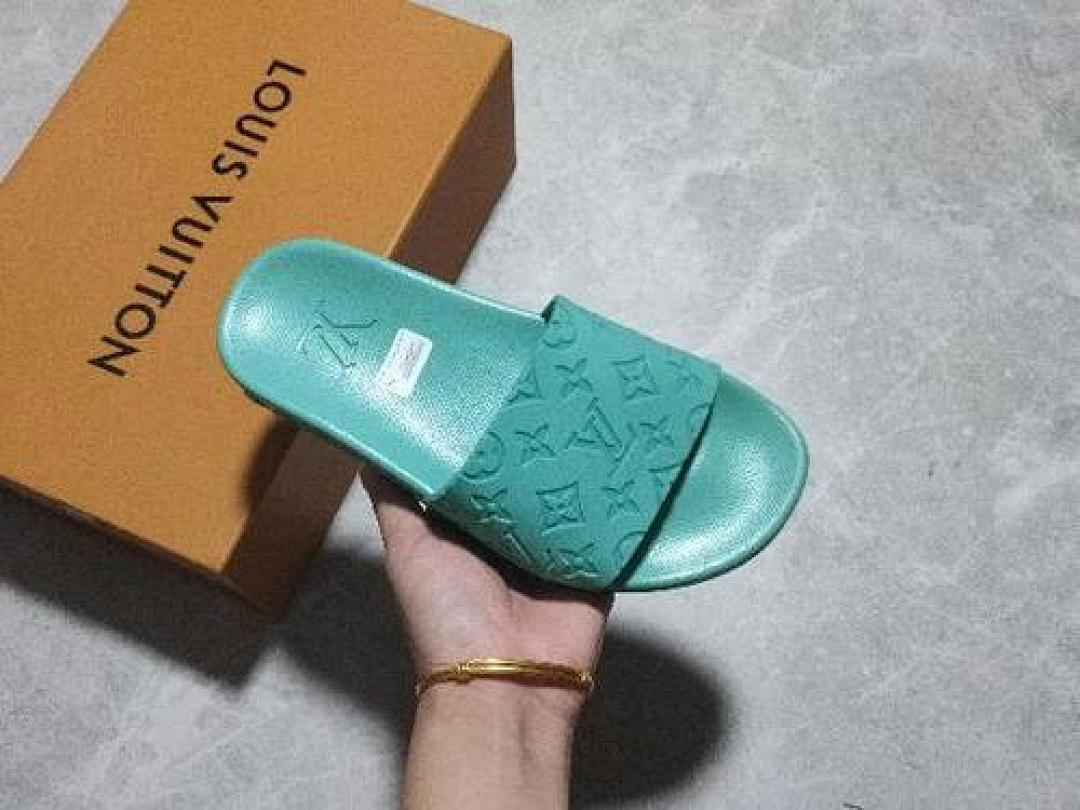 Louis Vuitton Louis Vuitton [L*V WATERFRONT SLIPPERS CYAN-BLUE/CYAN-BLUE/CYAN-BLUE]-[WOMAN:35-40], photo 1