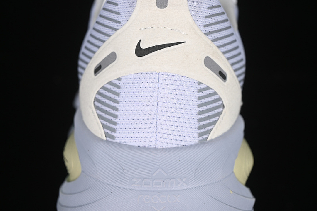 Nike [HM6804-108]-[AIR ZOOM VOMERO 18 WHITE/GREY/GREEN]-[WOMAN:36-39]-[MAN:40-45] - Image 7