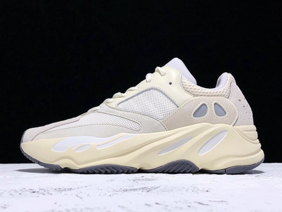On Running Adidas OG YEEZY BOOST 700 SHOES ANALOG/ANALOG/ANALOG · EG7596, photo 1