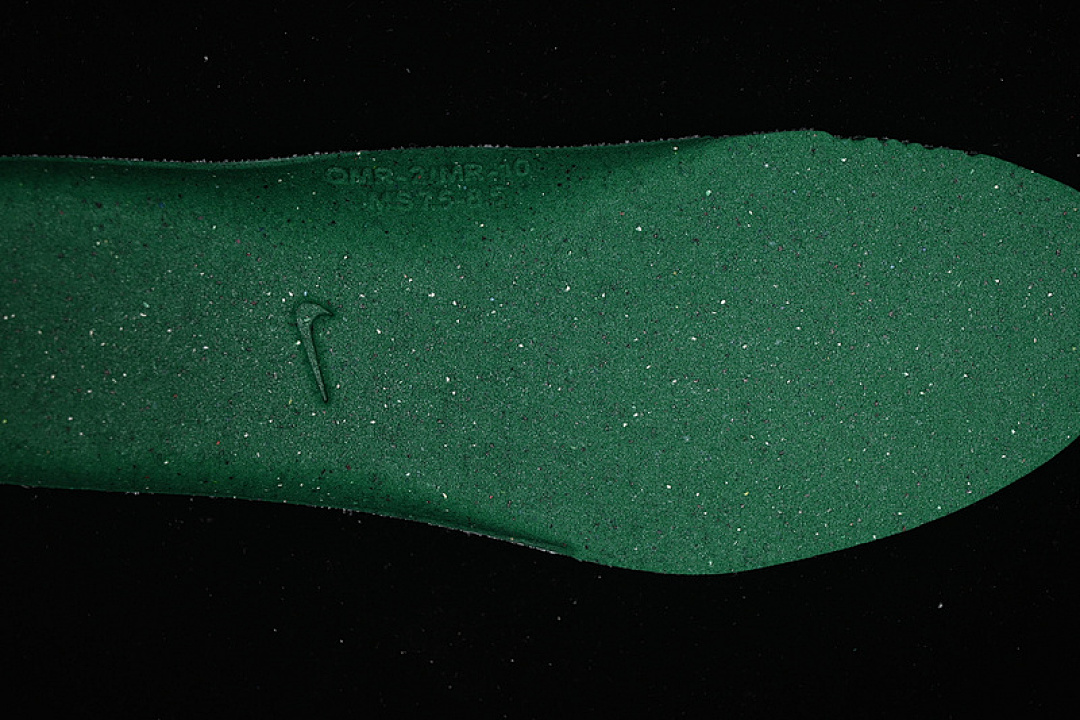 Nike [FQ7262-100]-[AIR ZOOM PEGASUS 35 WHITE/SAIL/LIGHT OREWOOD BROWN/ANTHRACITE]-[UNISEX:36-46] - Image 3