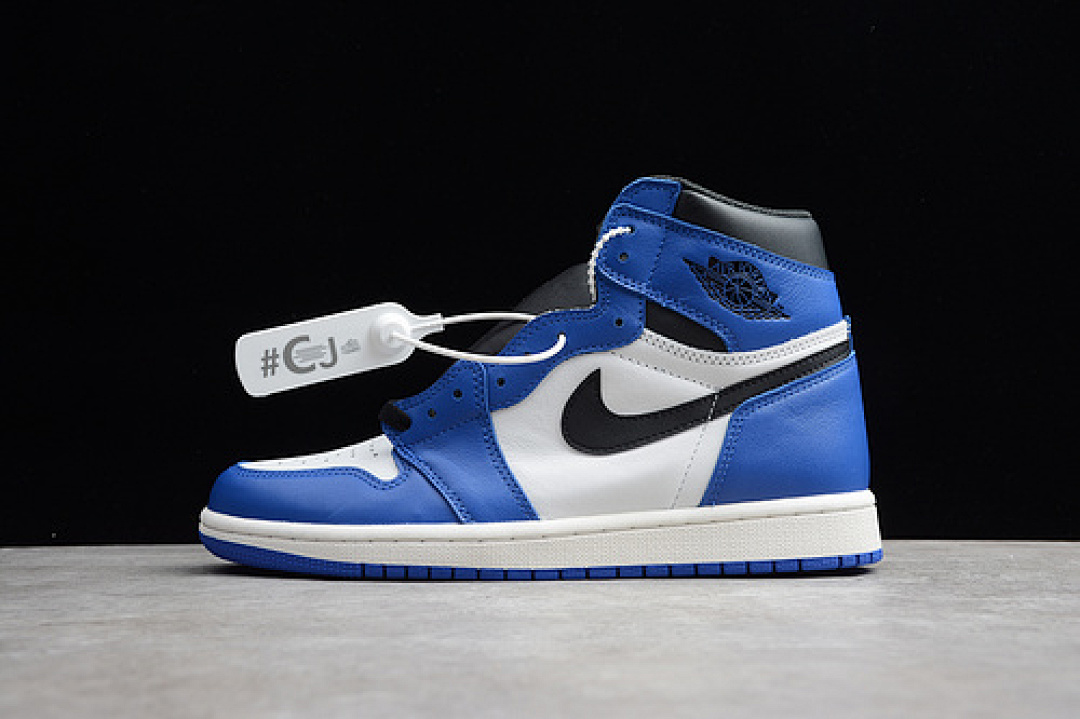 Jordan CJ AIR Jordan 1 RETRO HIGH OG GAME ROYAL/SUMMIT WHITE-BLACK · 555088-403, photo 1