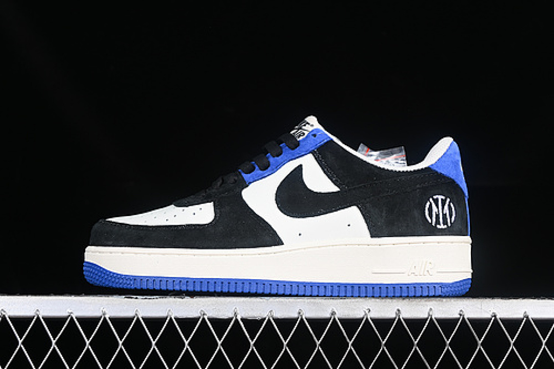 Nike Nike AIR FORCE 1 07 LOW WHITE/BLACK/BLUE · AV0383-231, photo 1