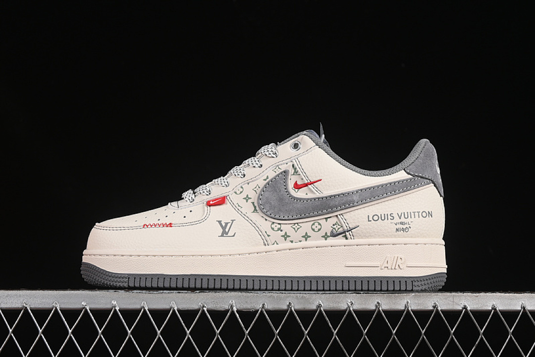 Nike Nike AIR FORCE 1 07 LOW LV WHITE/GREY · YX5066-350, photo 1