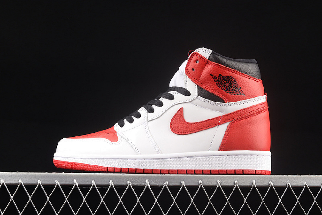 Jordan AIR Jordan 1 RETRO HIGH OG HERITAGE WHITE/UNIVERSITY RED/BLACK · 555088-161, photo 1