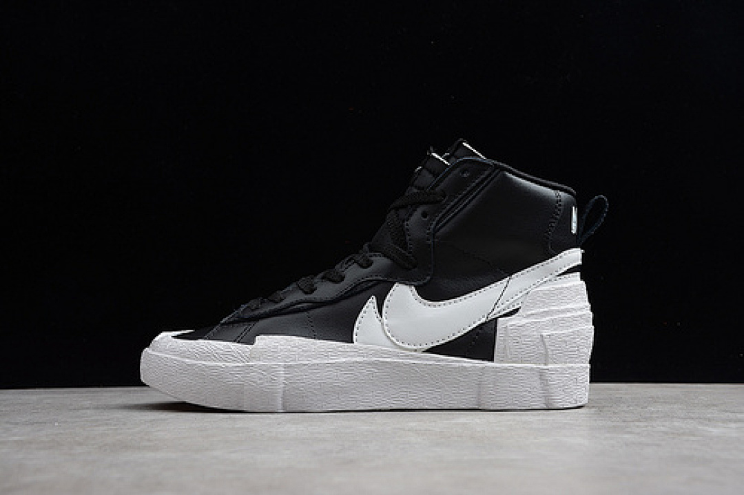 Sacai Nike SACAI X BLAZER MID BLACK/WHITE · BV0072-004, photo 1