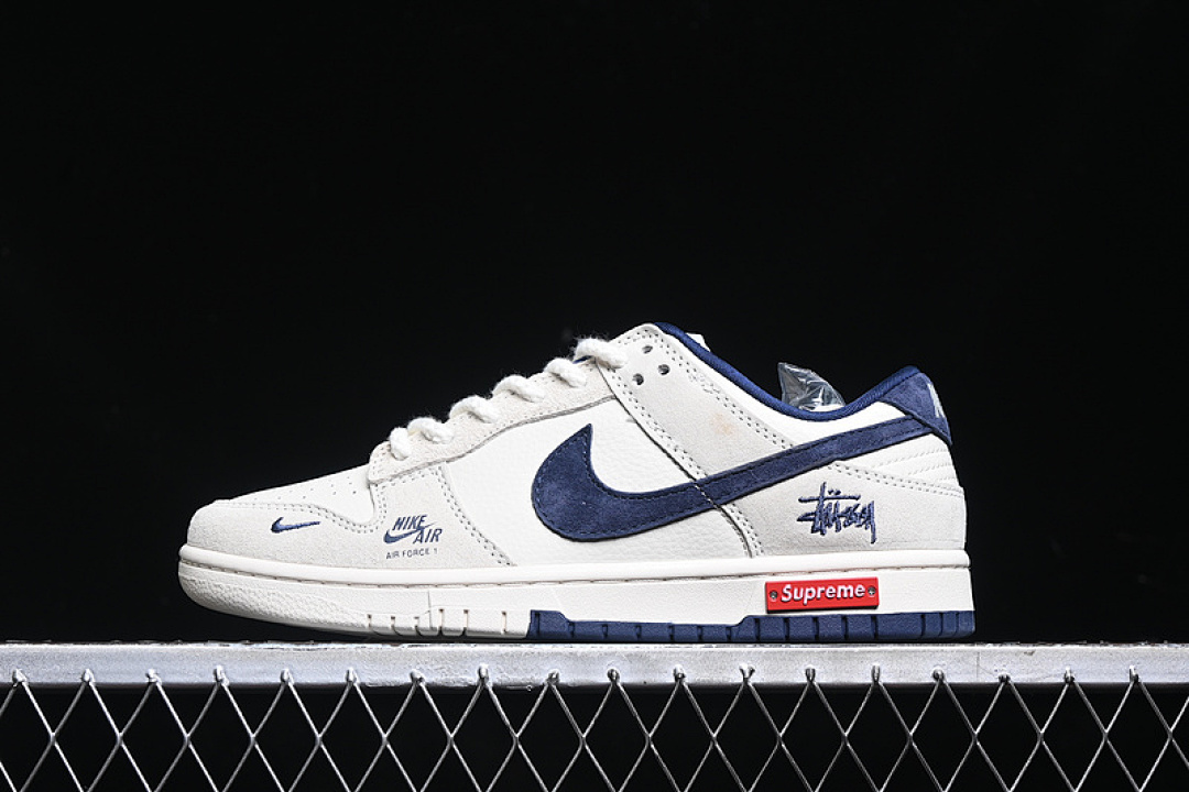 Supreme [SJ2068-271]-[SB DUNK LOW SUPREME OFF WHITE/BLUE]-[WOMAN:36-39]-[MAN:40-45], photo 1