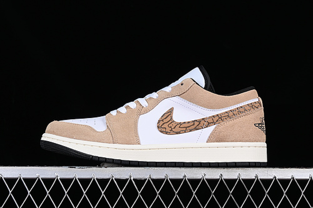 Jordan AIR Jordan 1 LOW WHITE/YELLOW/BROWN · DZ4130-201, photo 1