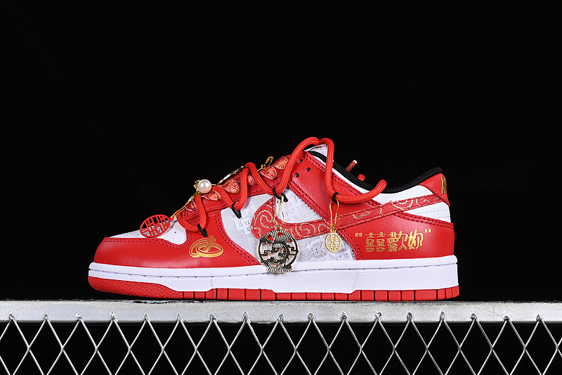 Nike DUNK LOW SB CASUAL WEDDING SHOES RED/WHITE · FD9762-061, photo 1