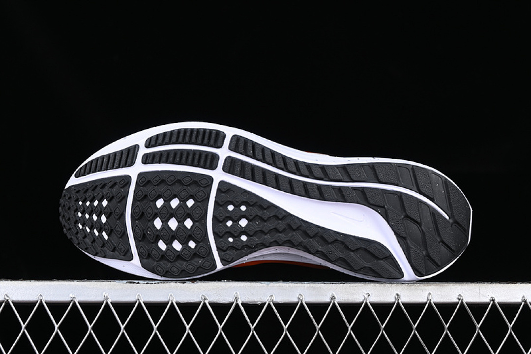 Nike [FQ8723-010]-[AIR ZOOM PEGASUS 40 BLACK/KHAKI/DEEP JUNGLE/SAFETY ORANGE]-[MAN:39-46] - Image 15