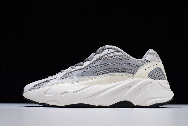 On Running Adidas BC YEEZY BOOST 700 V2 SHOES STATIC/STATIC/STATIC · EF2829, photo 1