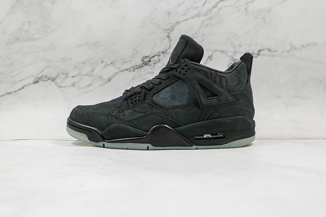Jordan KAWS X AIR Jordan 4 RETRO BLACK/BLACK-CLEAR GLOW · 930155-001, photo 1