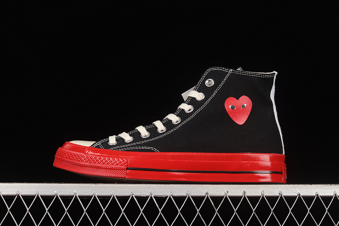 Converse [A01793C]-[COMME DES GARÇONS PLAY X CHUCK TAYLOR ALL-STAR 70S HIGH BLACK/RED/EGRET], photo 1