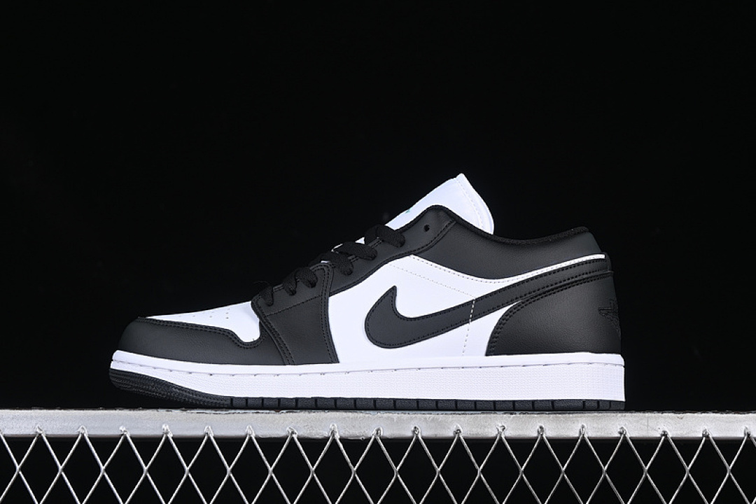 Jordan [553558-131]-[AIR JORDAN 1 LOW WHITE/GREEN GLOW/BLACK]-[WOMAN:36-39]-[MAN:40-46], photo 1