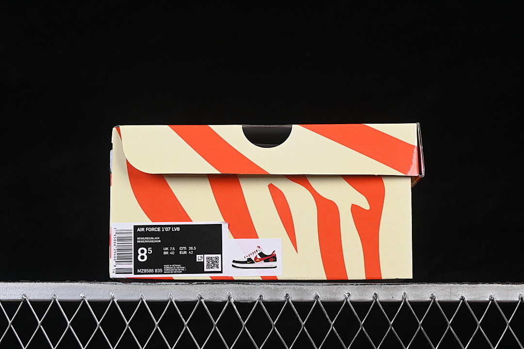 Nike [MZ9588-835]-[AIR FORCE 1 07 LOW CASUAL SNEAKERS WHITE/BLACK/RED]-[WOMAN:36-39]-[MAN:40-45] - Image 12