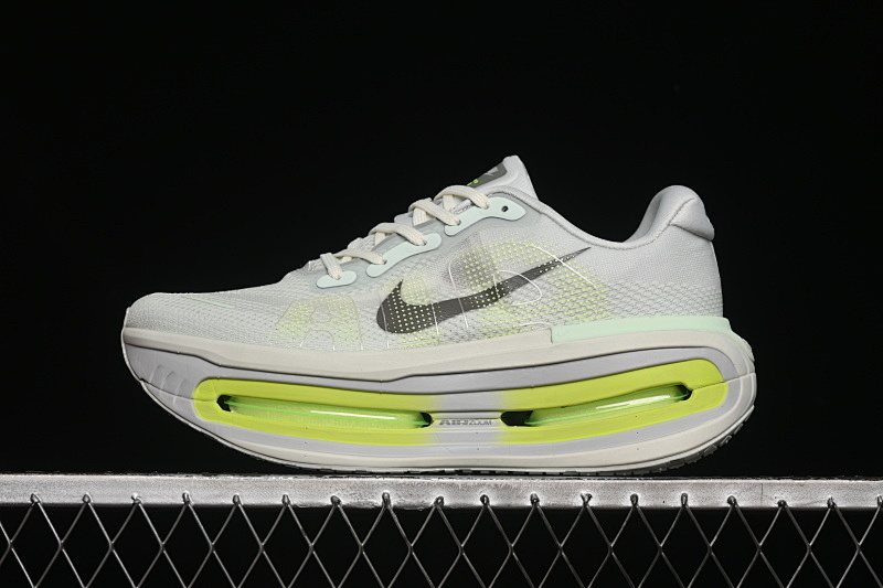 Nike Nike AIR ZOOM VOMERO PREMIUM GREY/GREEN · HQ2050-371, photo 1
