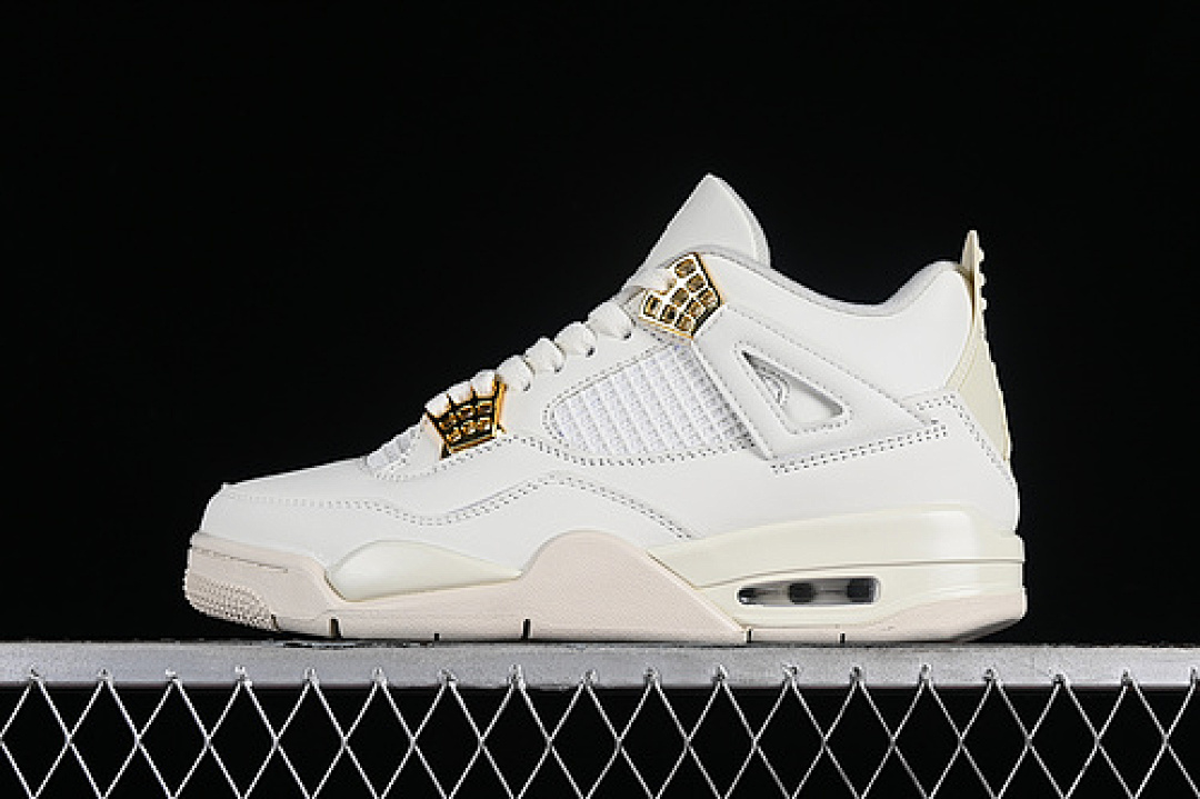 Jordan [AQ9129-170]-[AIR JORDAN 4 RETRO SAIL/METALLIC GOLD/BLACK]-[WOMAN:36-39]-[MAN:40-47.5], photo 1