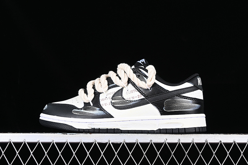 Nike DUNK SB LOW RETRO WHITE/BLACK · DD1391-100, photo 1