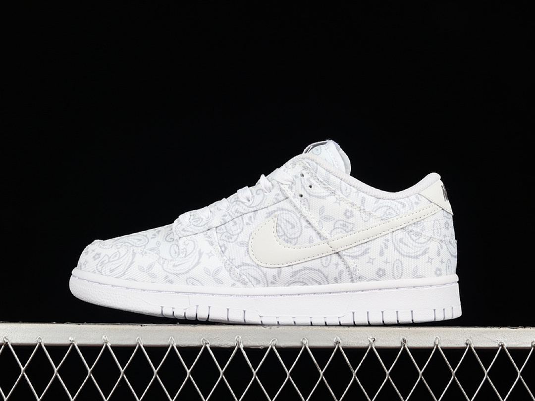 Jordan [DJ9955-100]-[SB DUNK LOW WHITE PAISLEY WHITE/GREY FOG/WHITE]-[WOMAN:36-39]-[MAN:40-47.5], photo 1