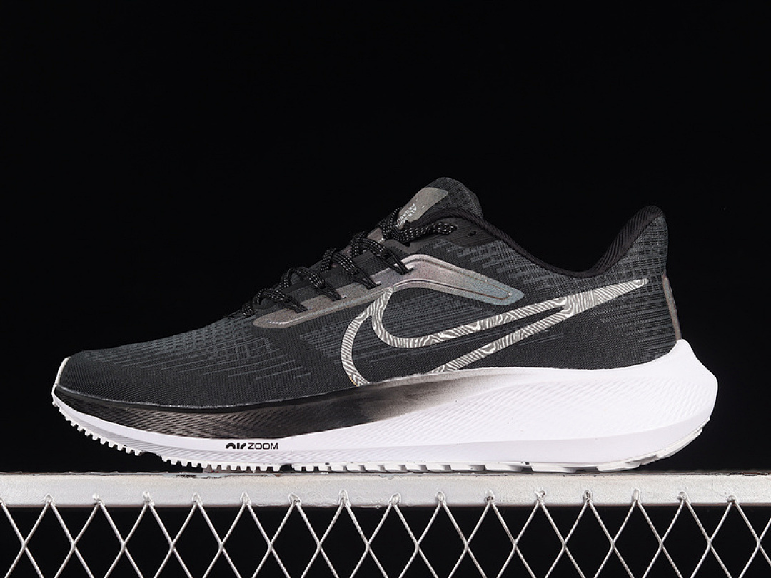 Nike Nike AIR ZOOM PEGASUS 39 BLACK ZEBRA IRIDESCENT BLACK/WHITE · DR9619-001, photo 1