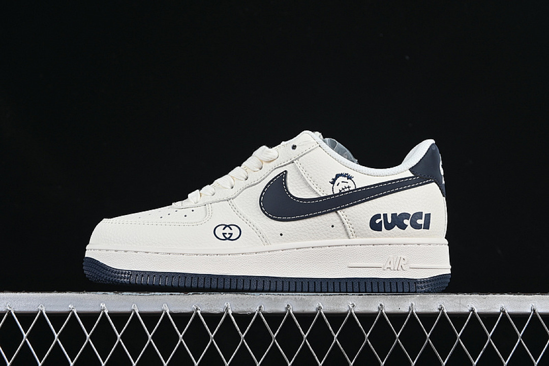 Nike Nike AIR FORCE 1 07 LOW WHITE/BLUE · QW5836-006, photo 1