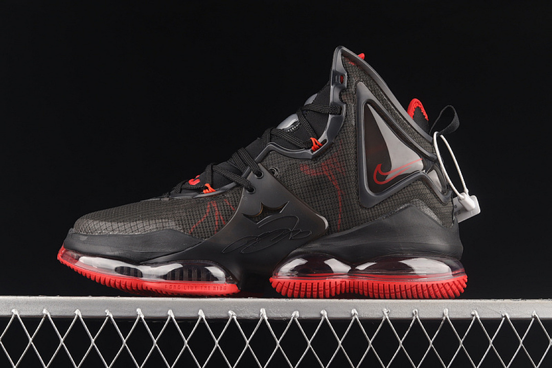 On Running [DC9340-001]-[LEBRON 19 EP BRED BLACK/BLACK/RED]-[MAN:40-46], photo 1