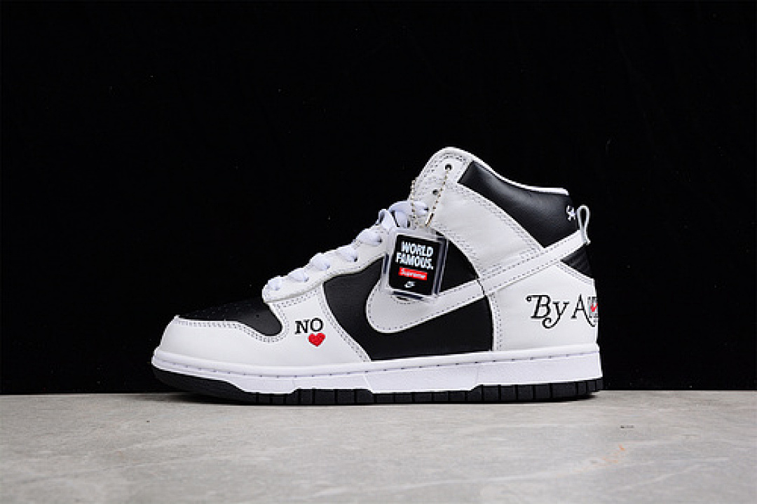 Supreme Nike SUPREME X DUNK HIGH SB BY ANY MEANS STORMTROOPER BLACK/BLACK/WHITE · DN3741-002, photo 1