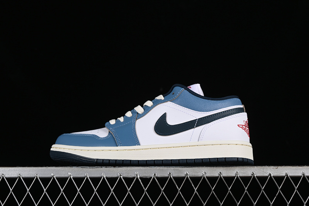 Jordan [HM3711-144]-[AIR JORDAN 1 LOW WHITE/AEGEAN STORM/PALE IVORY/ARMORY NAVY]-[MAN:40-46], photo 1