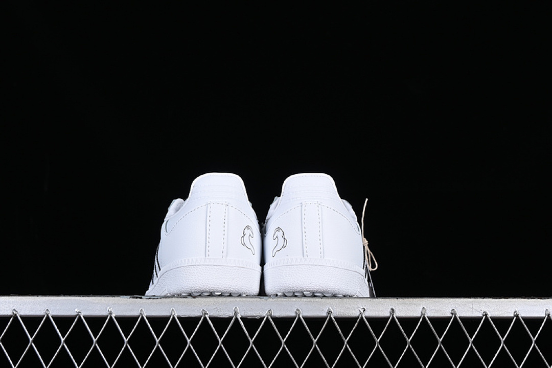 Adidas [GY1889]-[ADIDAS DISNEY X SAMBA VEGAN CLOUD WHITE/CORE BLACK/GOLD METALLIC]-[UNSIEX:36-45] - Image 13