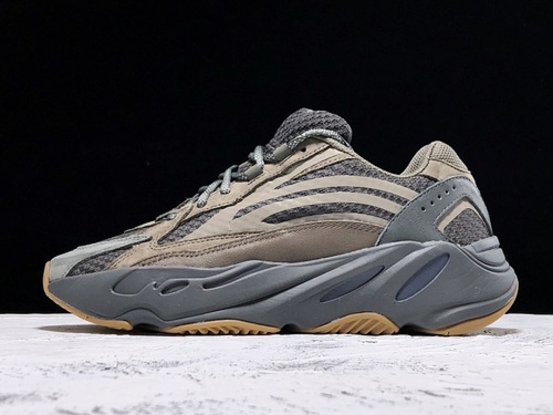 On Running [EG6860]-[OG YEEZY BOOST 700 V2 GEODE/GEODE/GEODE]-[WOMAN:36-39]-[MAN:40-48], photo 1