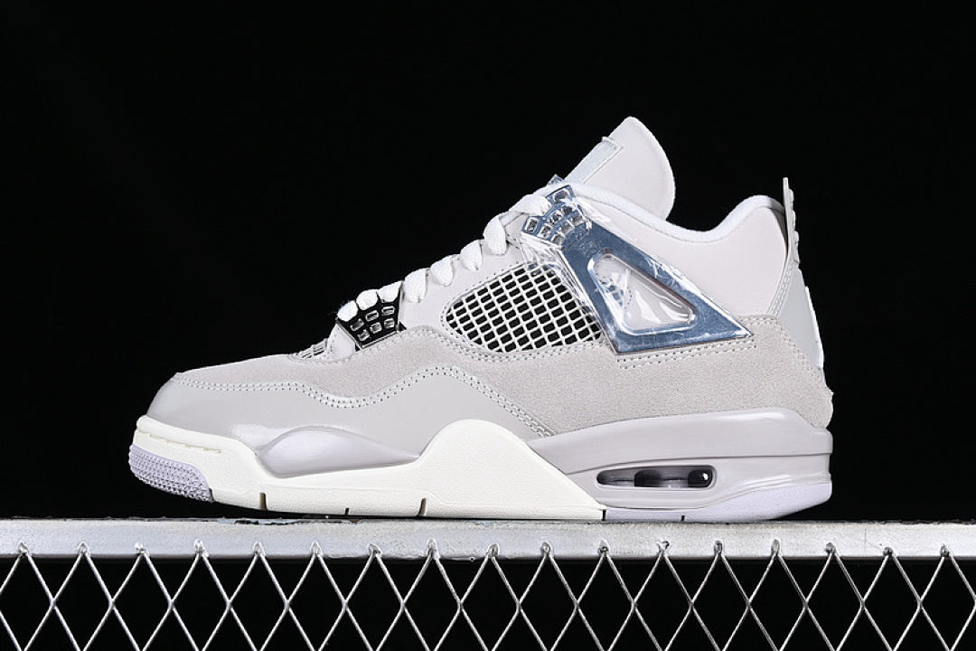 Jordan [AQ9129-001]-[AIR JORDAN 4 RETRO FROZEN MOMENTS WHITE/GREY/SILVER]-[WOMAN:36-39]-[MAN:40-47.5], photo 1