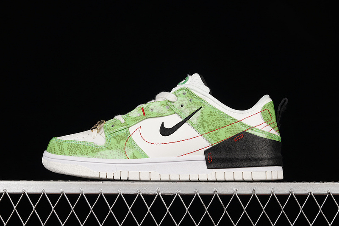 Unbranded [DV1491-101]-[WMNS DUNK LOW DISRUPT 2 'GREEN SNAKESKIN'SAIL/BLACK/WHITE]-[UNISEX:36-45], photo 1