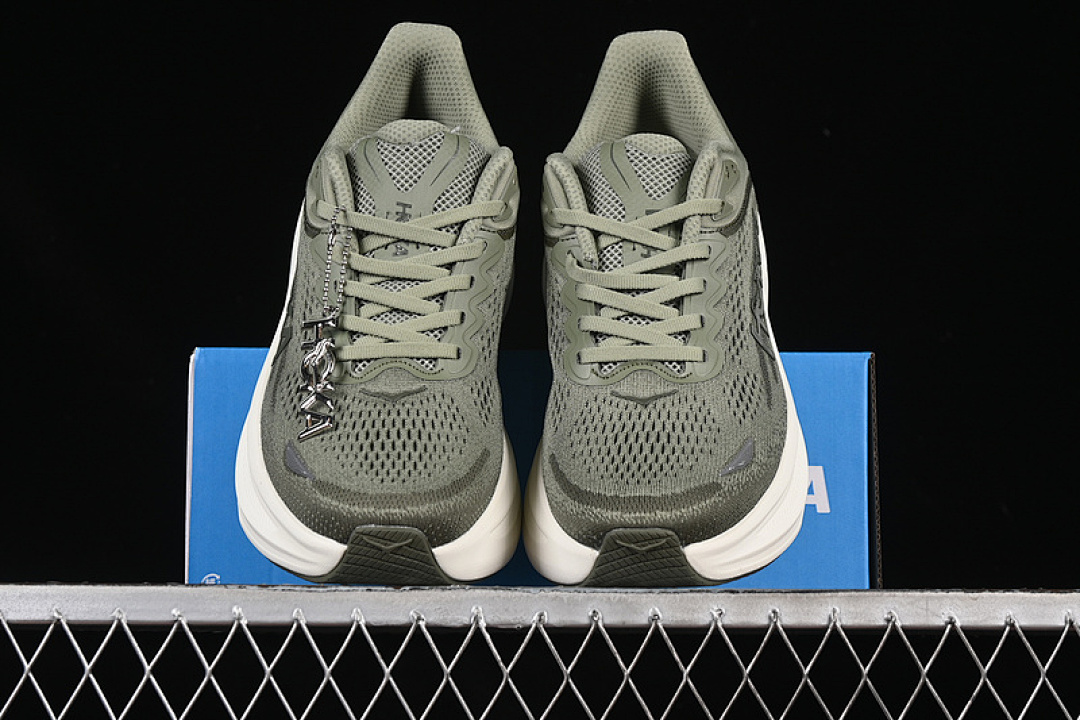 On Running [1162011 SSSC]-[HOKA ONE BONDI 9 WHITE/GREEN]-[WOMAN:36-39]-[MAN:40-45] - Image 12