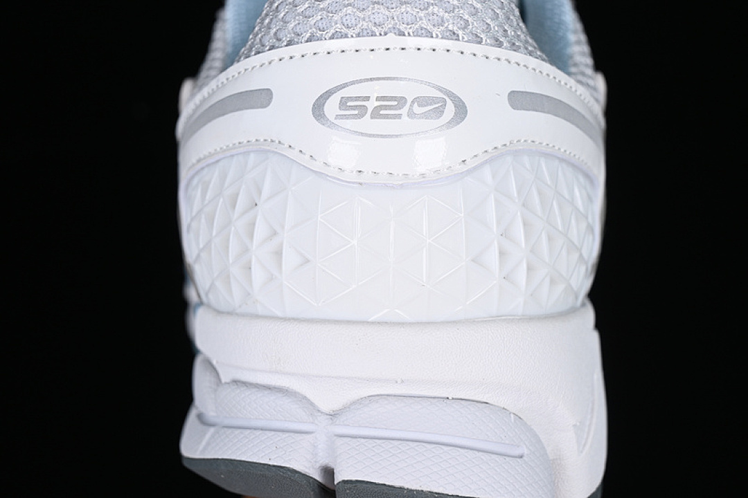 Nike [FN3432-001]-[AIR ZOOM VOMERO 5 PHOTON DUST/SUMMIT WHITE/COOL GREY/METALLIC (SILVER]) - Image 6